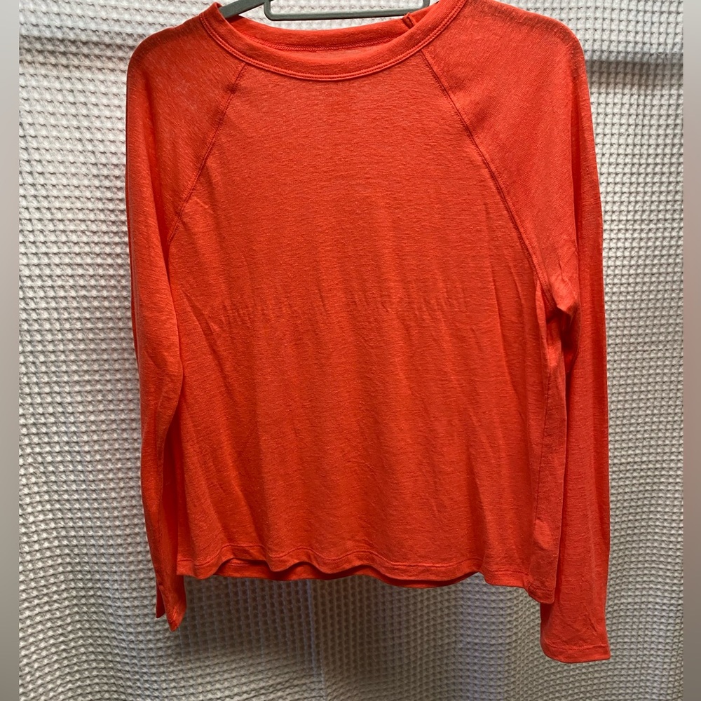NWOT CORAL ORANGE LIGHTWEIGHT SHIRT